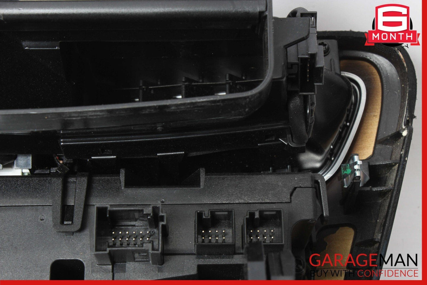 07-14 Mercedes W216 CL550 Center Console Comand Unit Radio Bezel Trim Assembly