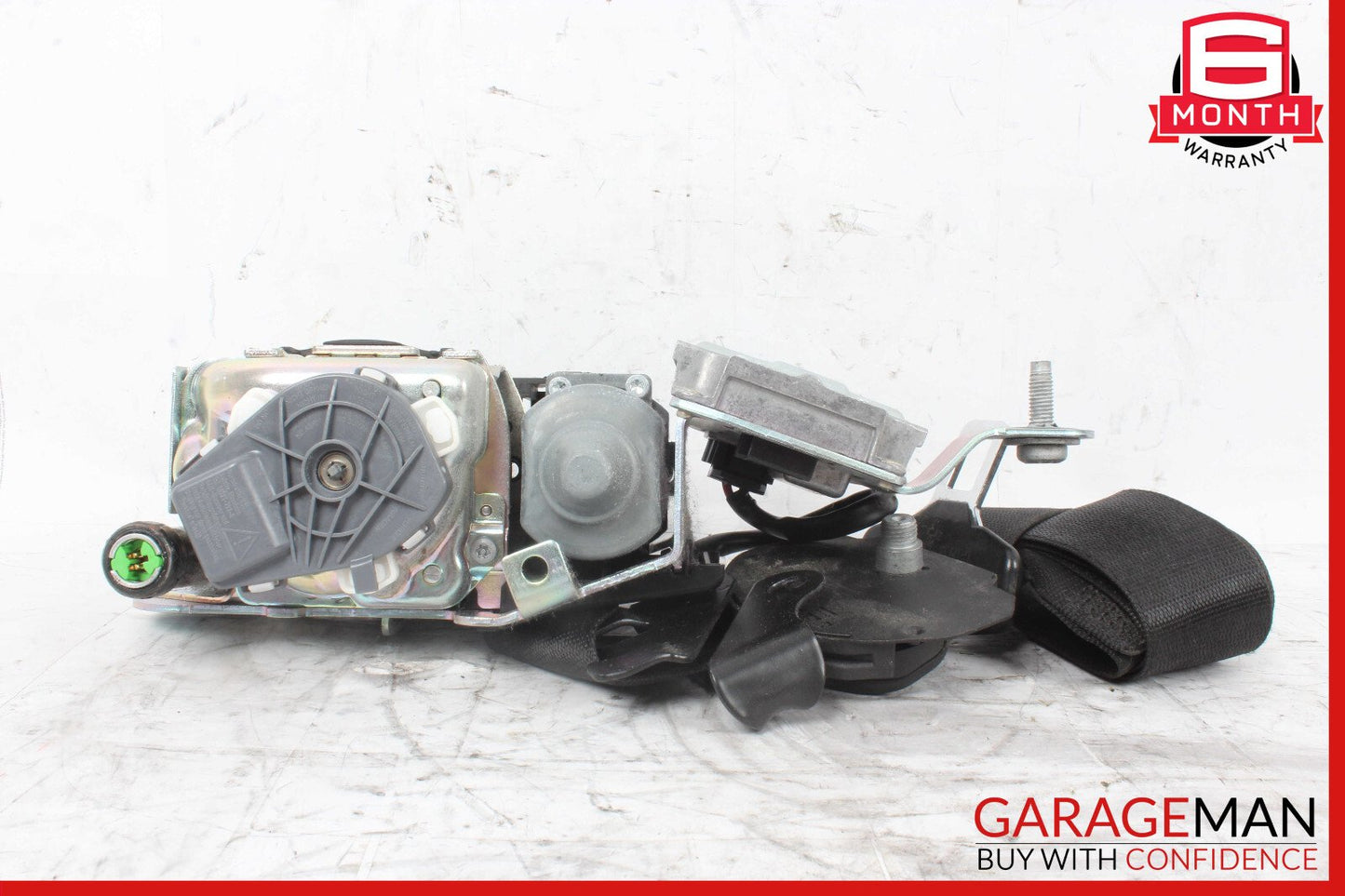 10-13 Mercedes W212 E350 Front Left Driver Side Seatbelt Seat Belt Retractor OEM