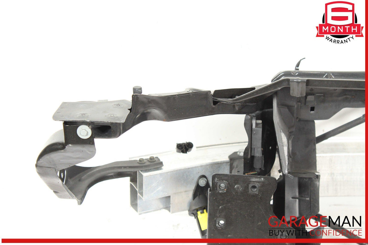 03-08 Mercedes R230 SL500 Front Reinforcement Bar Upper Radiator Support Clip