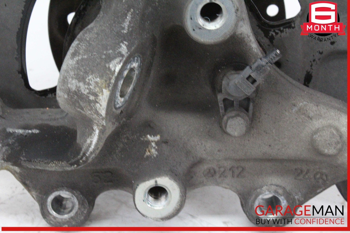 10-16 Mercedes W212 E350 Front Right Side Wheel Spindle Knuckle Wheel Hub OEM