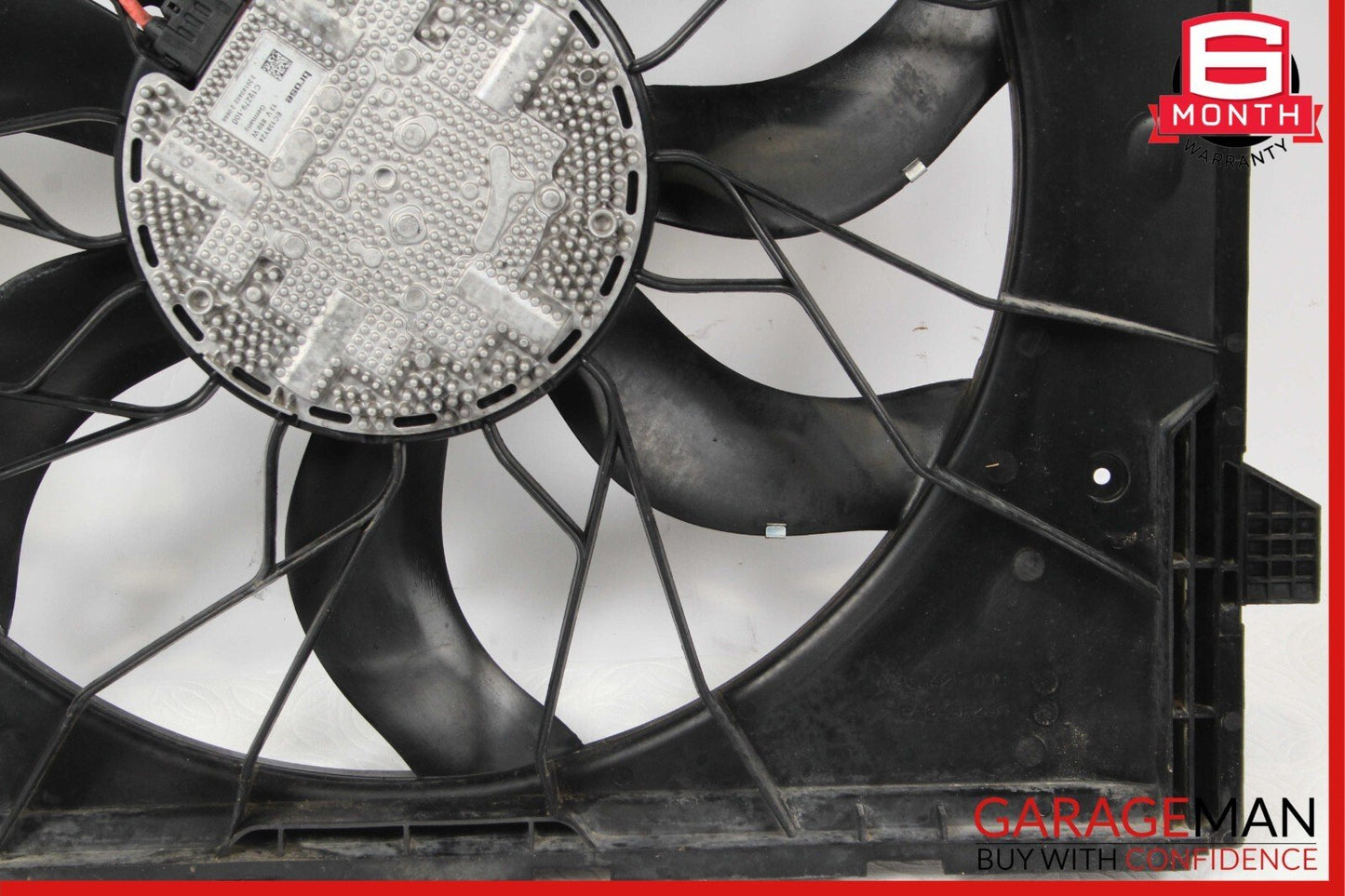 14-17 Jeep Grand Cherokee 3.0L Radiator Cooling Fan Motor Shroud Assembly OEM