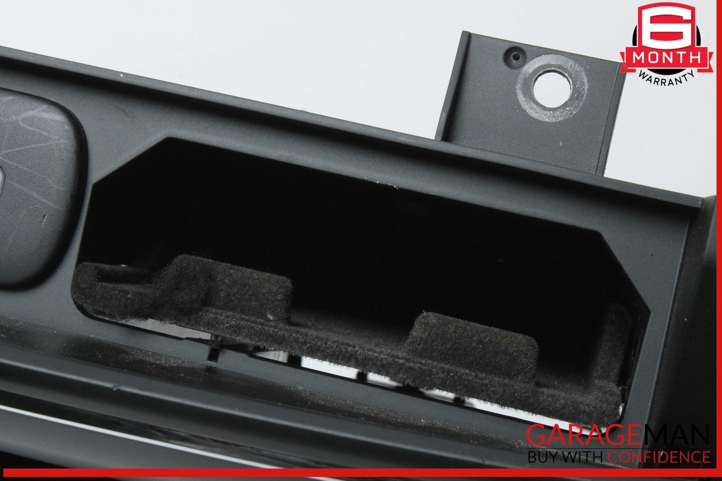 14-19 Maserati Ghibli Dash AUX USB Phone Storage Box Compartment 670066186 OEM