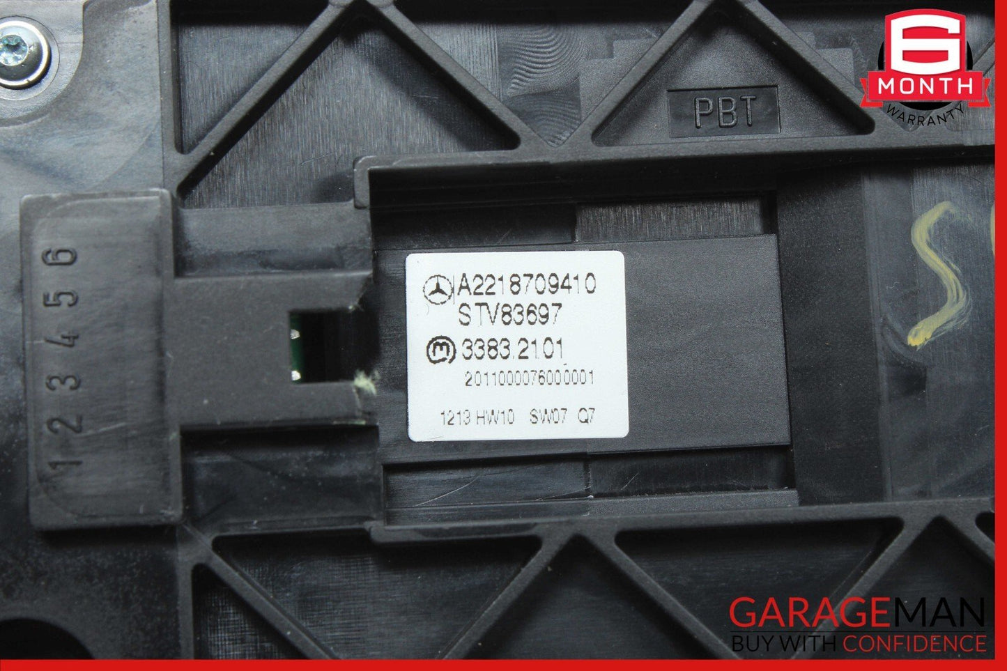 10-13 Mercedes W221 S550 S350 Rear Right / Left Window Control Switch Module