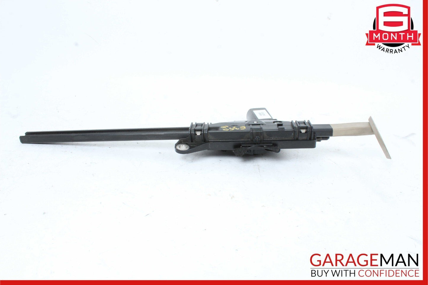 10-17 Mercedes W207 E550 E350 Front Right Side Seat Belt Feeder Retractor Beige