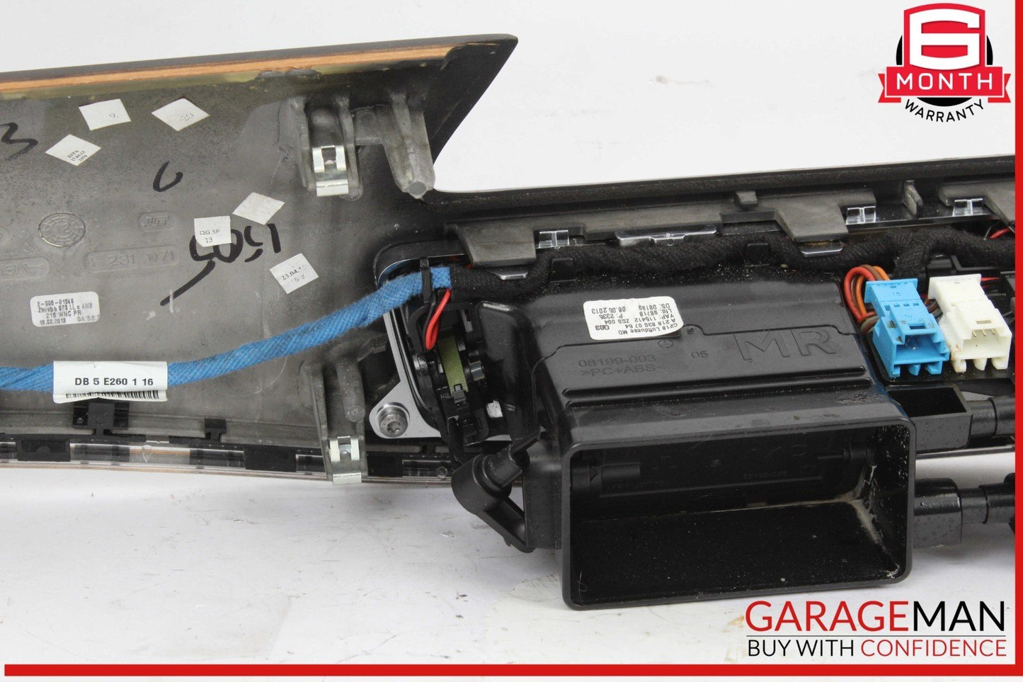 12-18 Mercedes W218 CLS550 Front Dash Trim Bezel Air Vent Cover Assy  OEM