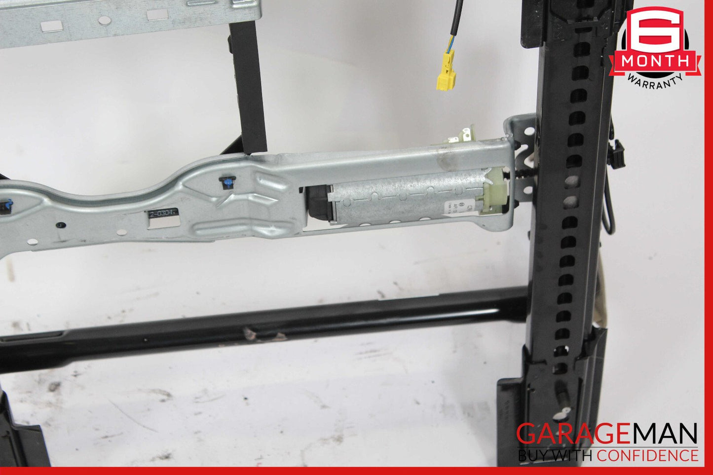 12-18 Mercedes W218 CLS550 Front Right Side Seat Lower Track Rail Motor OEM