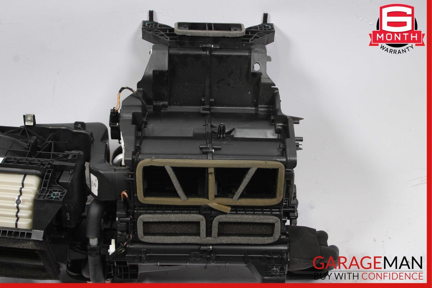 17-19 Jaguar XE HVAC Climate Heater Blower Motor Housing Box OEM