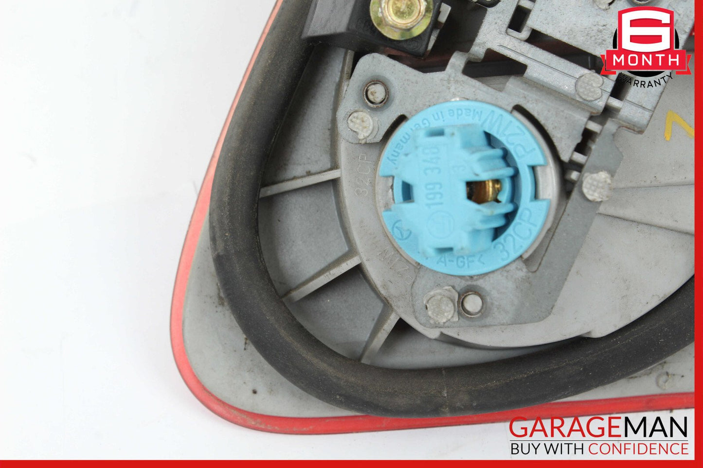 96-99 Mercedes W210 E420 E55 Rear Left Driver Inner Tail Light Lamp 2108202964