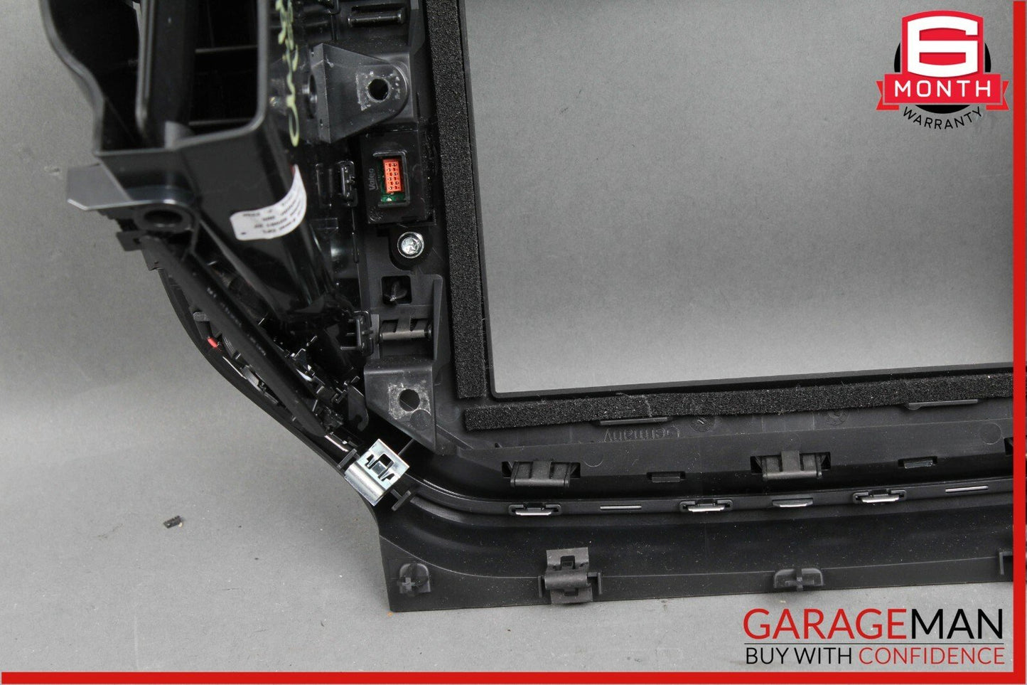 14-17 Maserati Ghibli Center Dash Display Surround A/C Air Vent Trim Assembly