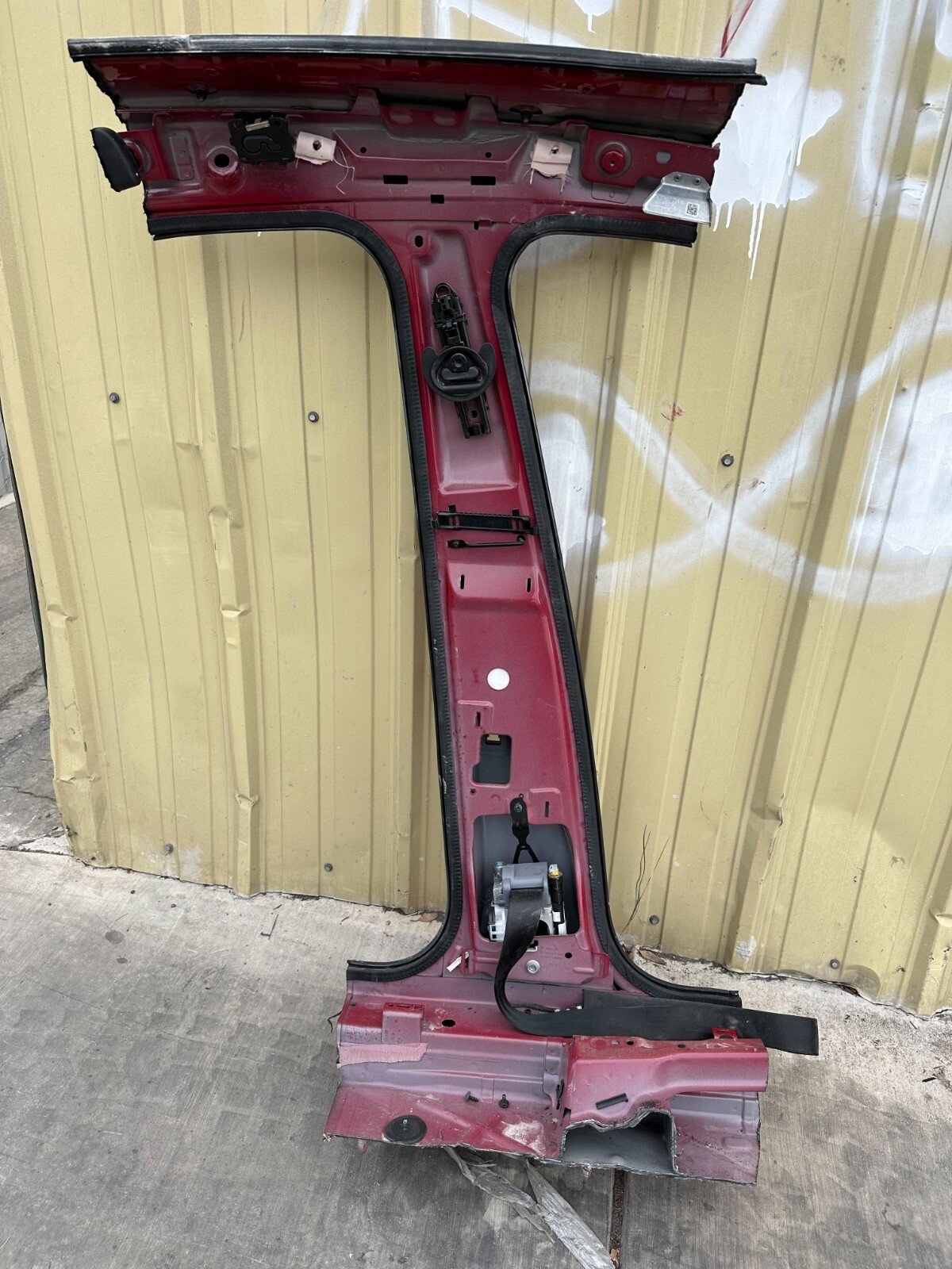15-18 Porsche Macan 95B Left Side Exterior Body Pillar Frame Cut Assembly OEM