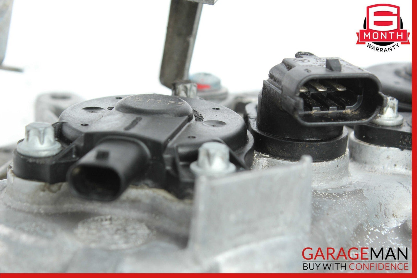 Mercedes C300 C350 E350 Front Right Engine Timing Chain Cover Plate