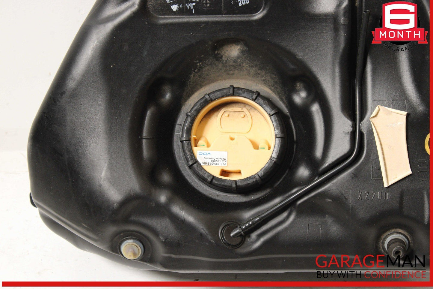 07-08 Mercedes W211 E350 Fuel Tank Reservoir Assembly OEM
