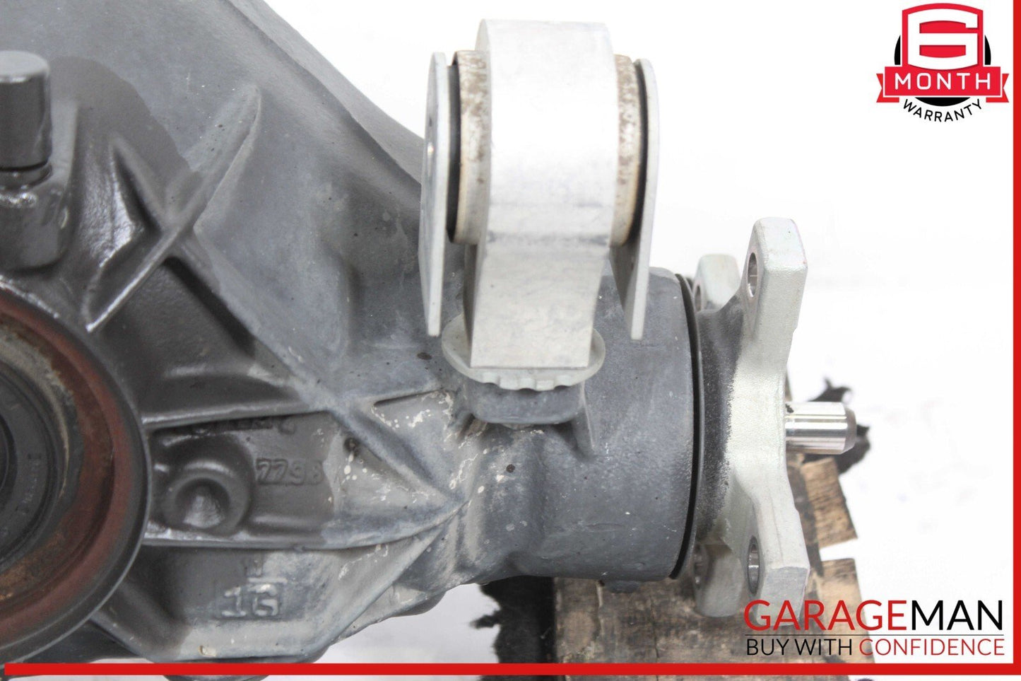 10-18 Mercedes W212 E350 E550 Rear Differential Diff Axle Carrier OEM