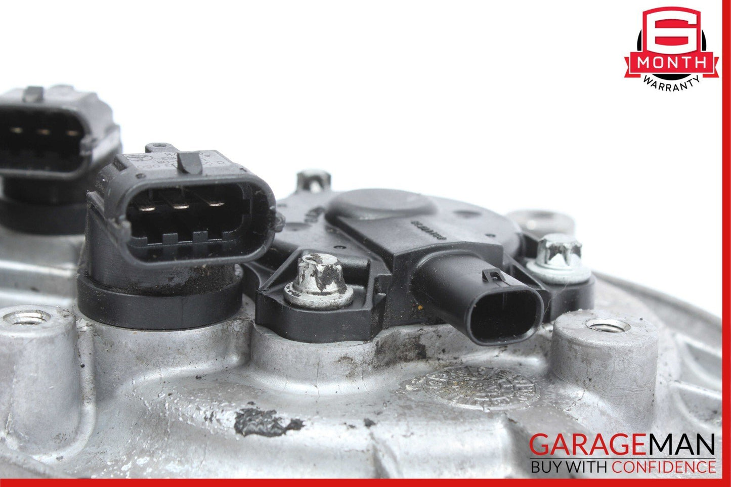Mercedes E550 R350 E350 C230 Front Left Engine Timing Chain Valve Cover Plate