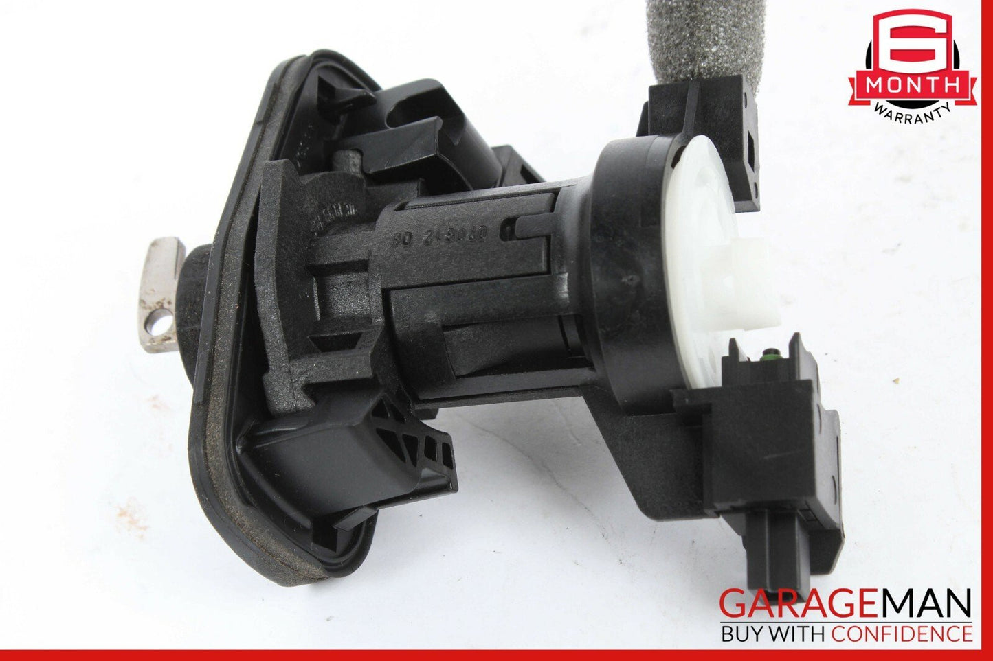 08-15 Mercedes W204 C250 C300 Trunk Lid Latch Lock Actuator 2047500185 OEM