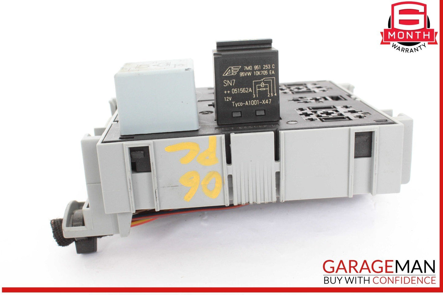 03-10 Porsche Cayenne 955 957 Power Distribution Fuse Relay Box Junction Unit