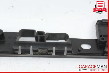 15-23 Porsche Macan S 95 Rear Left Sideskirt Rocker Molding Bracket 95B853537