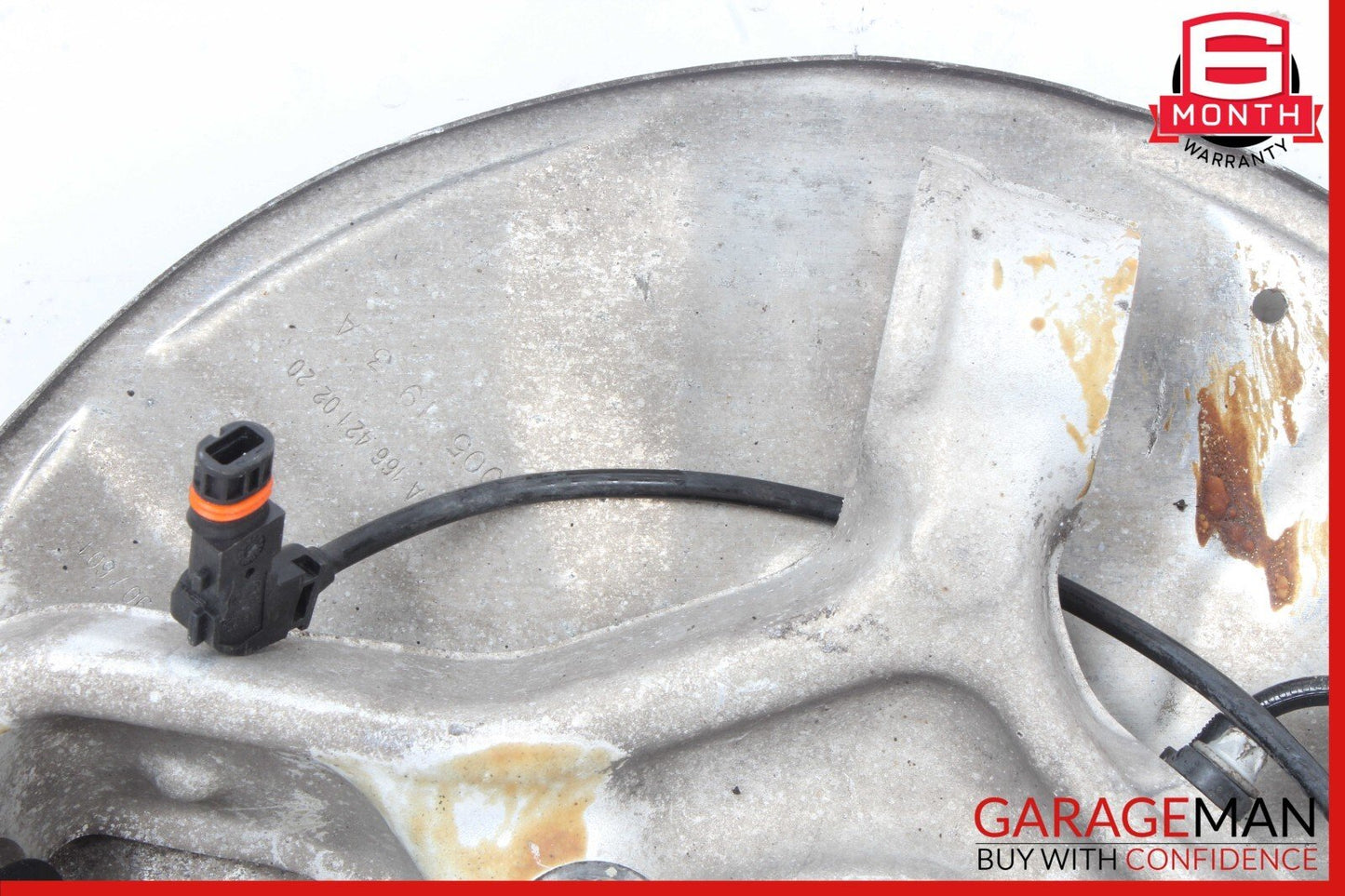 12-19 Mercedes W166 ML63 AMG GL450 Front Right Side Spindle Knuckle Hub OEM