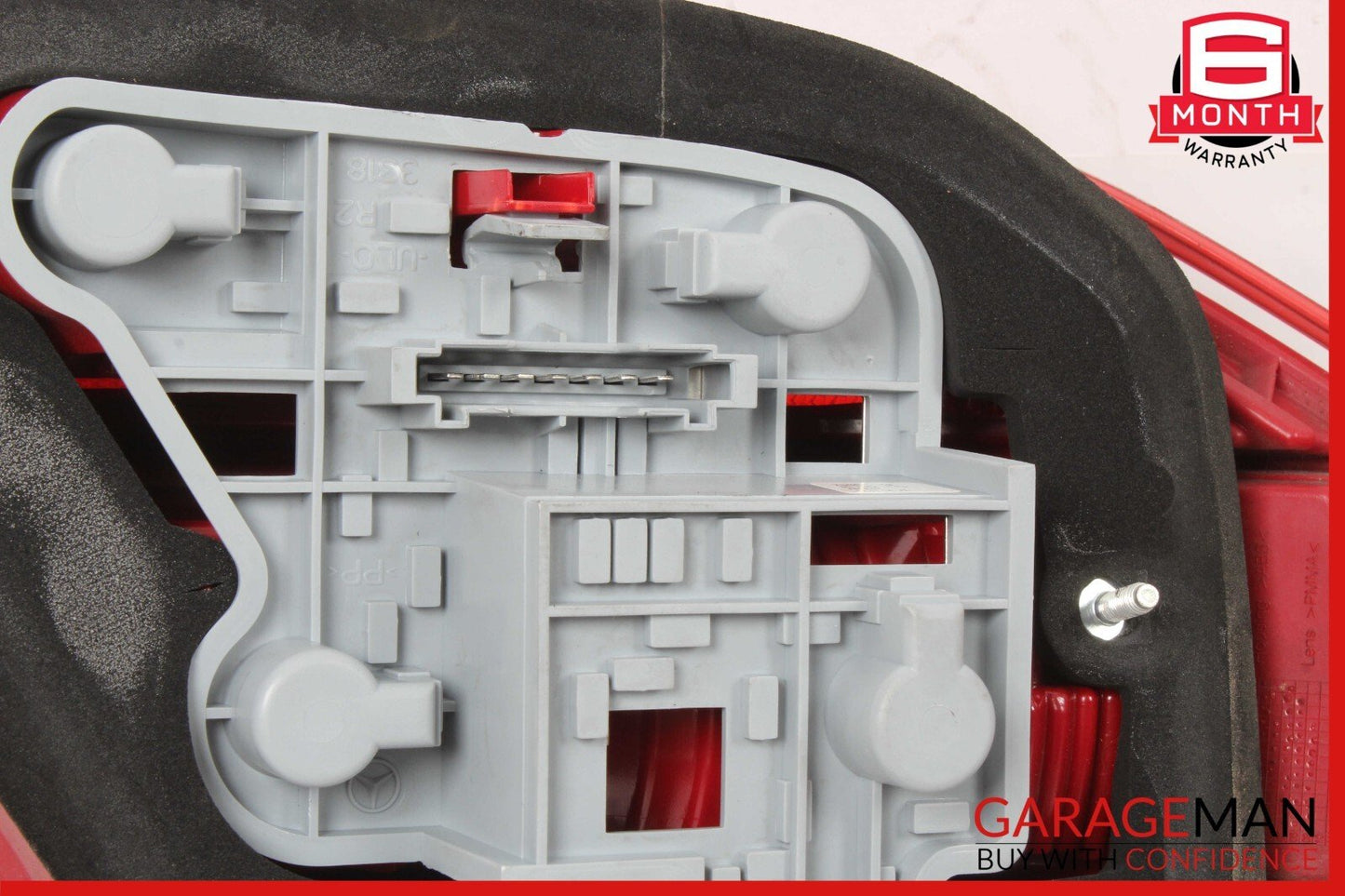 08-11 Mercedes W204 C300 C350 C63 Tail Light Lamp Right Side 2048200264 OEM