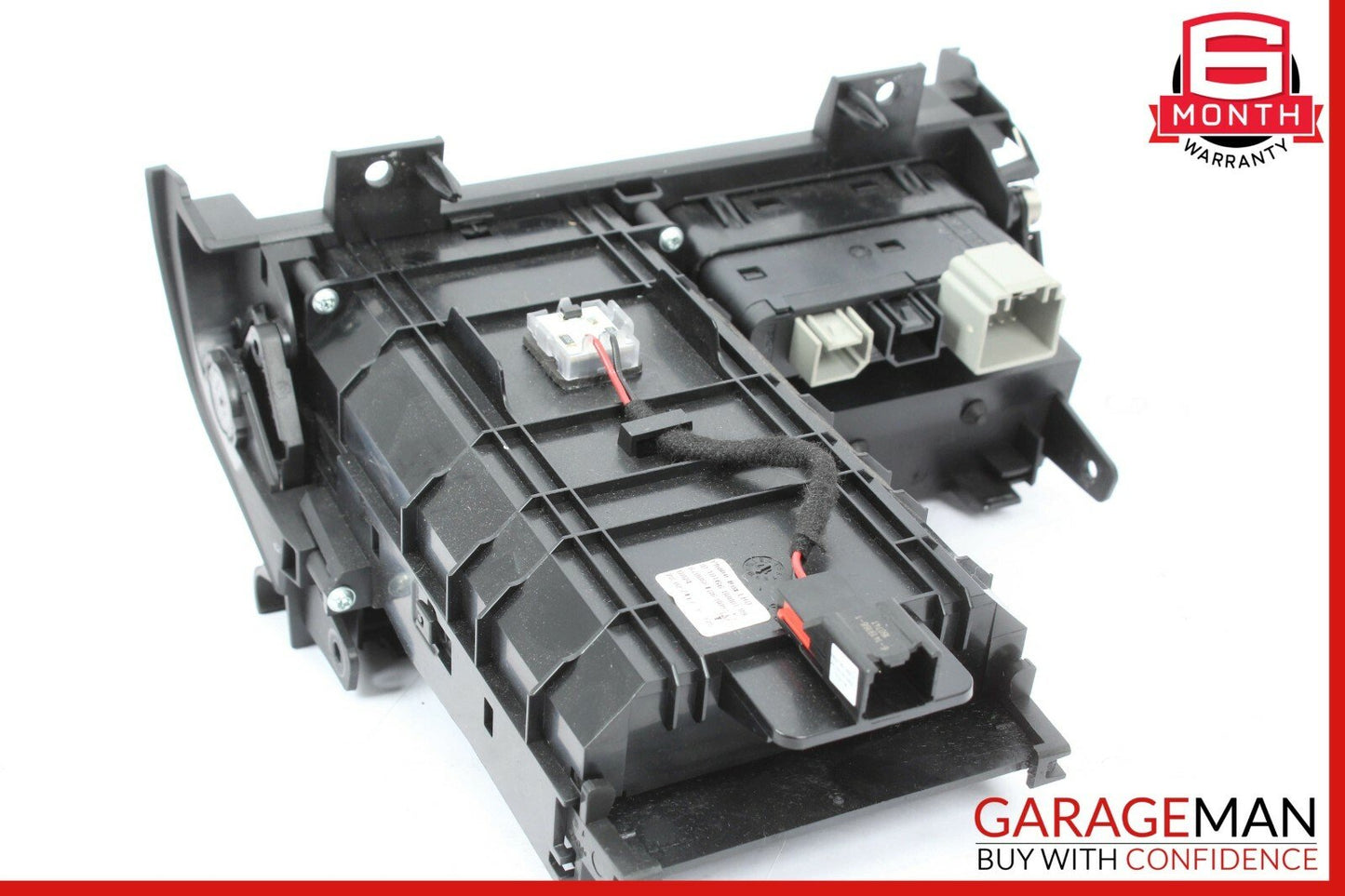 14-17 Maserati Ghibli Dashboard Phone Box Auxiliary AUX USB Hub Box Assembly OEM