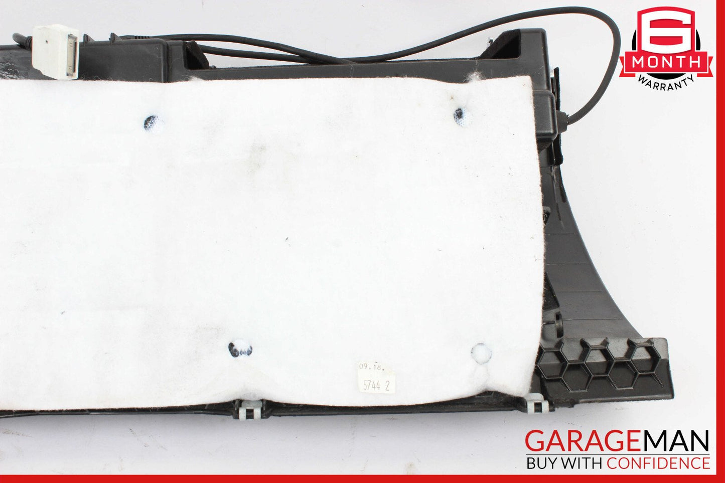 06-11 Mercedes X164 GL450 ML350 Dashboard Dash Glovebox Storage Tray Compartment