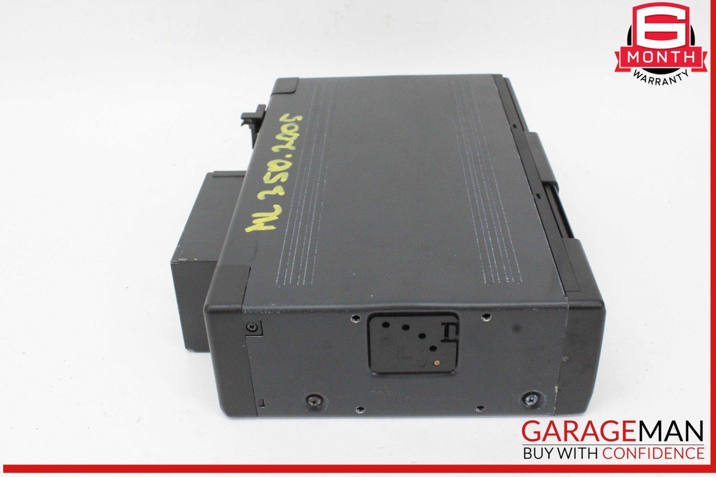 98-05 Mercedes W163 ML350 ML500 6 Disc Disk CD Changer 1638203889 OEM