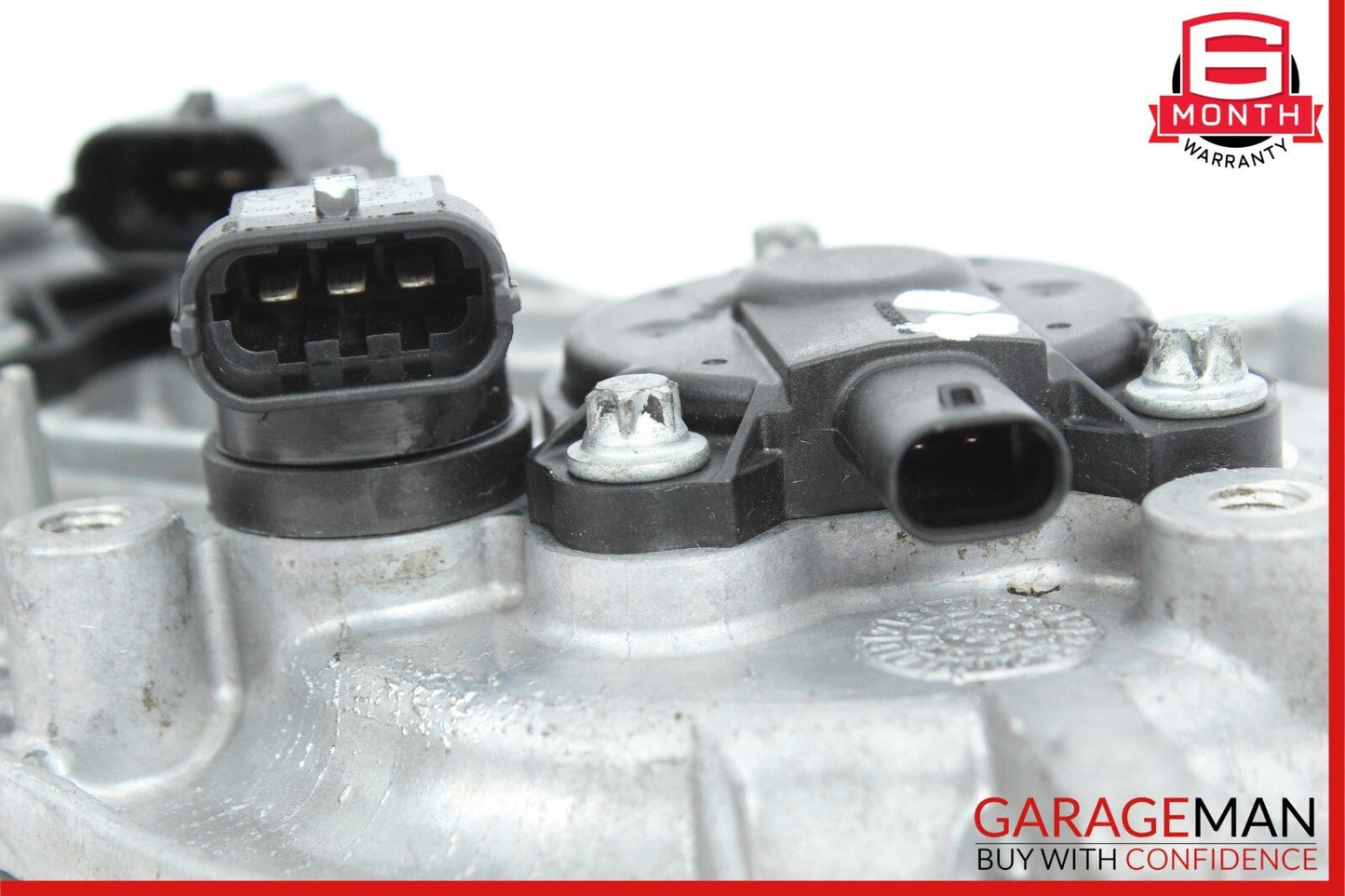06-10 Mercedes C300 R350 S550 E350 Front Left Engine Timing Chain Cover Plate