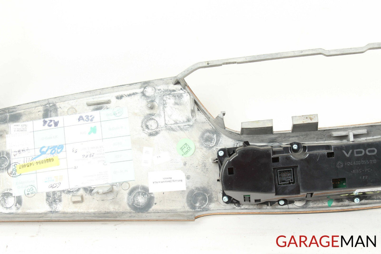 06-11 Mercedes W219 CLS550 Center Dash Climate Control Trim Bezel Panel Assembly