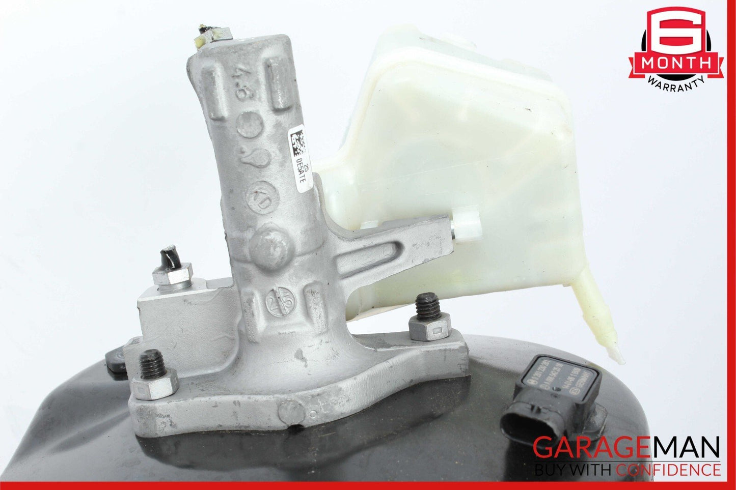 10-17 Mercedes W207 E350 C300 Master Cylinder Power Brake Booster OEM