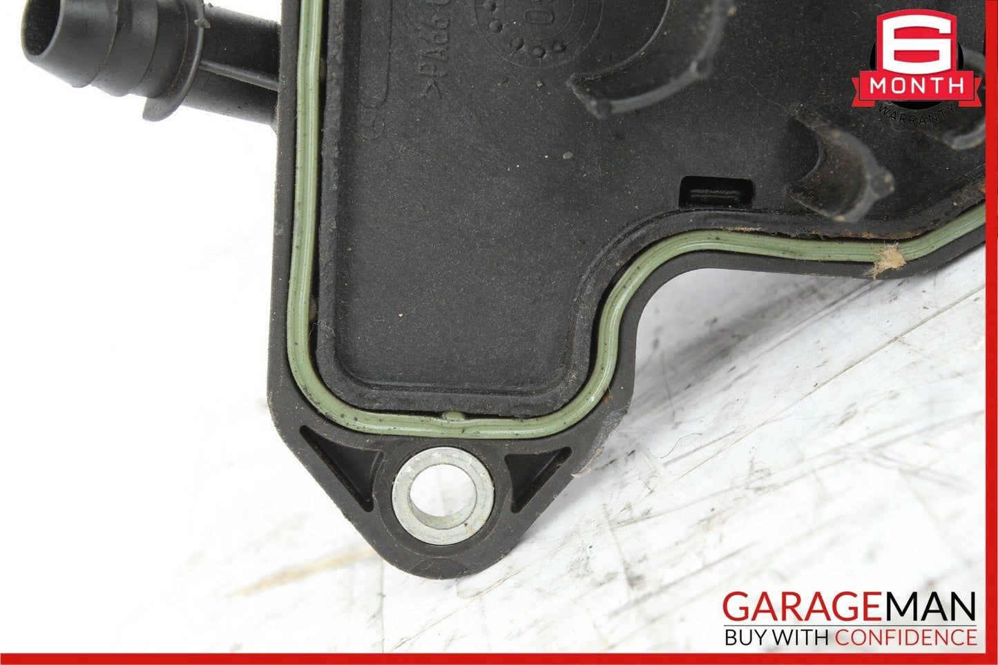 06-13 Mercedes W204 C300 Engine Oil Separator Cover 2720160134 OEM