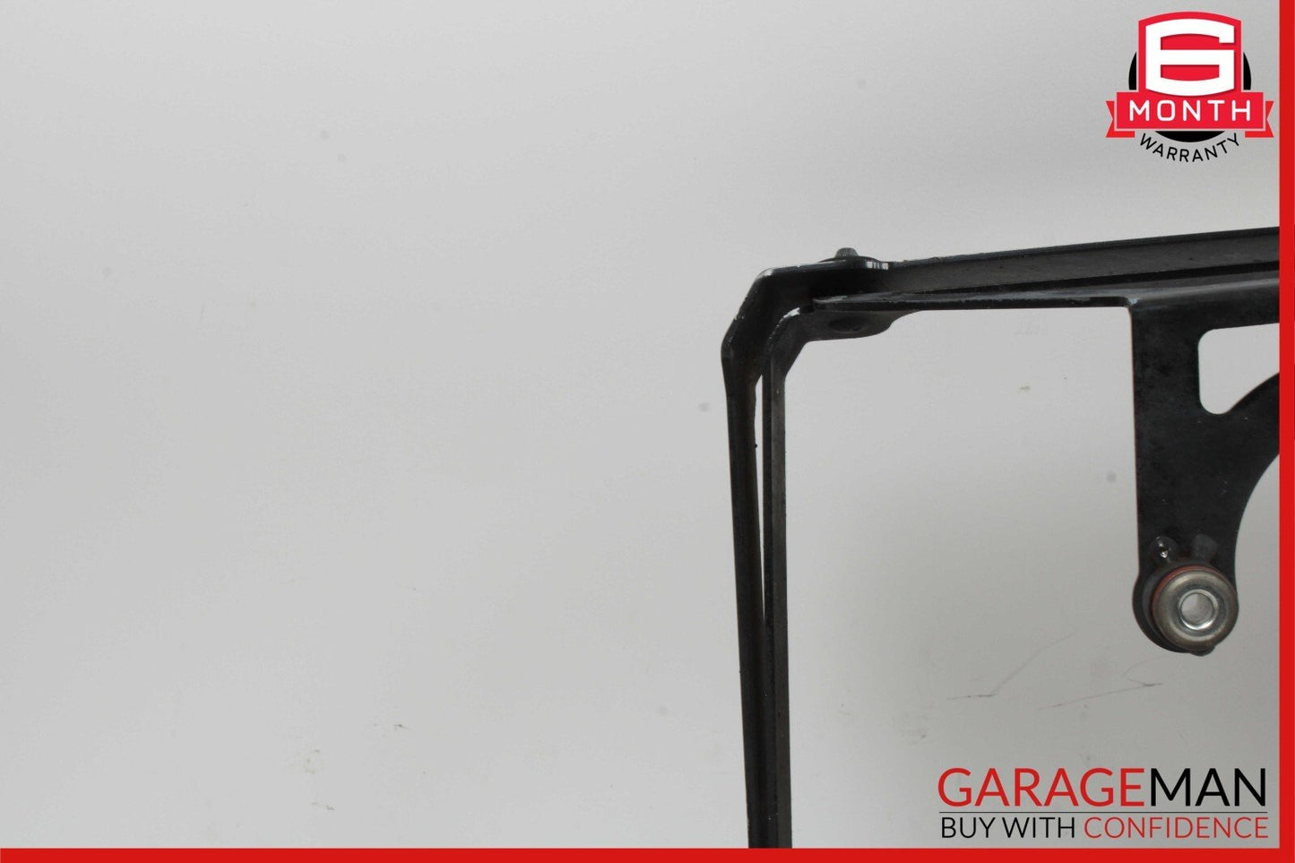 08-10 Mercedes W221 S63 CL63 AMG Heat Exchanger Mounting Bracket 2215000346 OEM