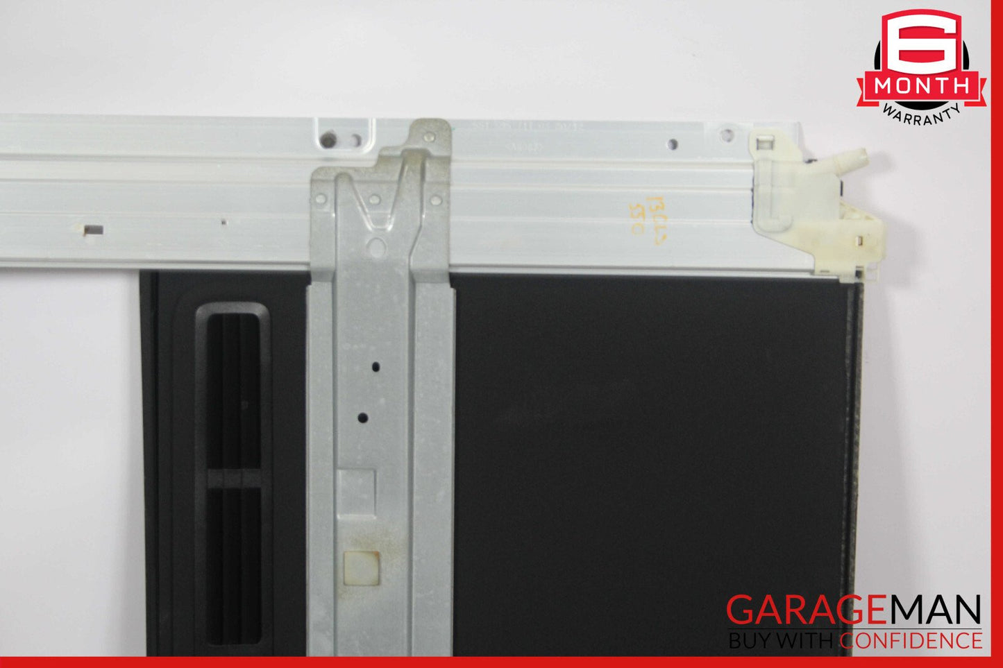 12-18 Mercedes W218 CLS550 CLS63 AMG Sunroof Sun Roof Glass Frame Track OEM