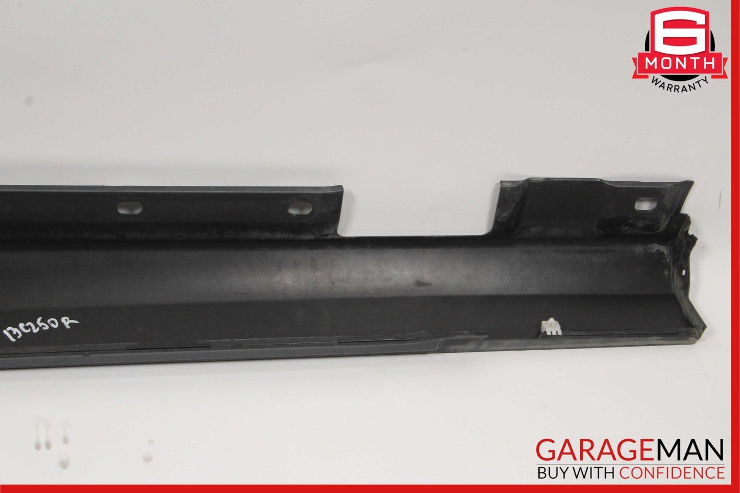 08-14 Mercedes W204 C300 Base Right Rocker Panel Side Skirt Molding Cover Gray