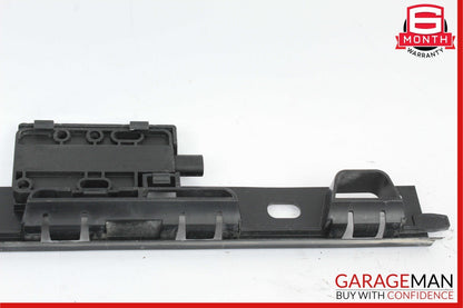 15-23 Porsche Macan S 95 Rear Left Sideskirt Rocker Molding Bracket 95B853537