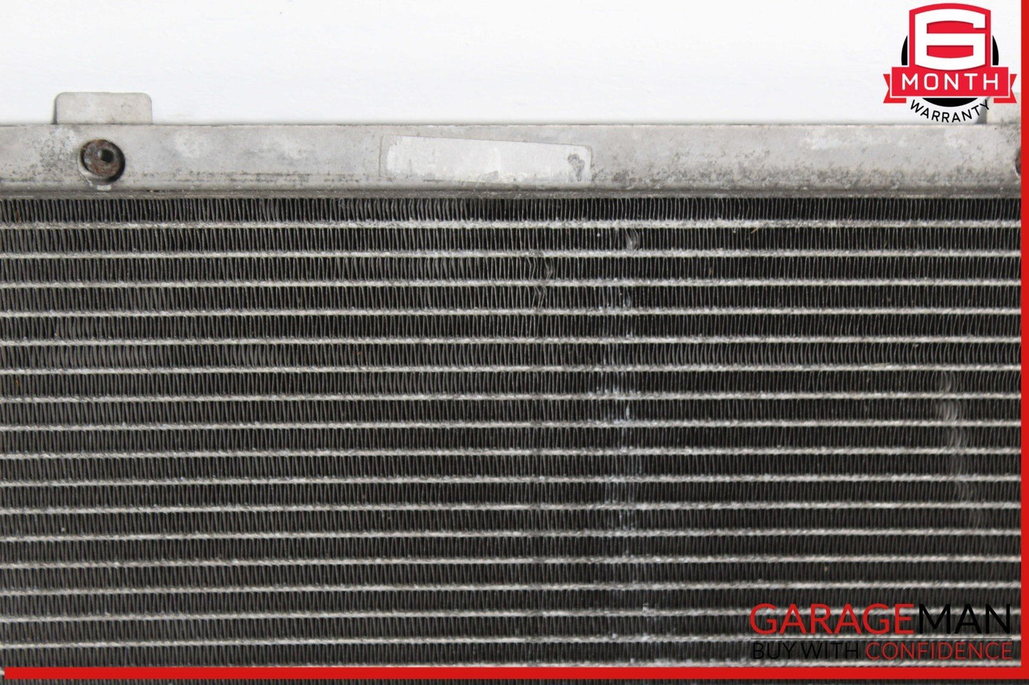 98-02 Mercedes W210 E320 Engine Cooling Radiator Assembly 2105001203 OEM