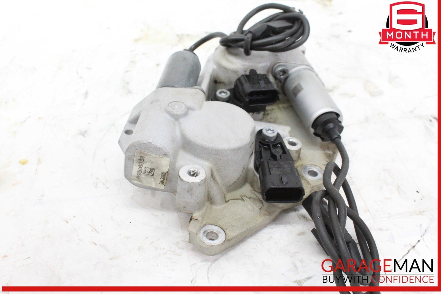 07-15 Mercedes W219 CLS63 AMG Right Side Camshaft Adjuster Cover w/ Valve OEM
