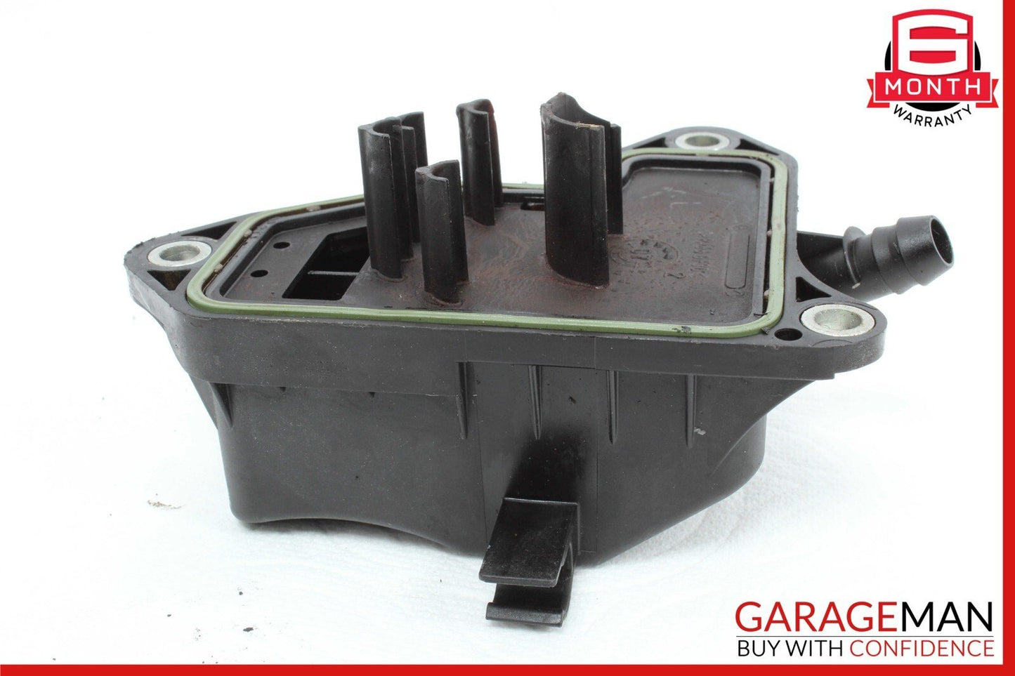 06-15 Mercedes W211 E350 SLK300 C300 Engine Oil Separator Cover 2720160134 OEM