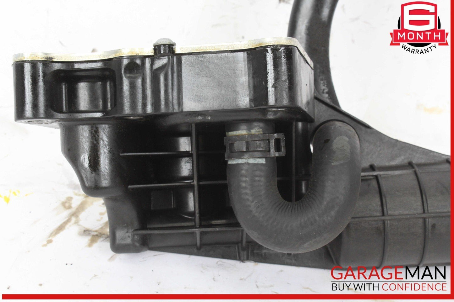 12-15 Mercedes W204 C250 SLK250 M271 Engine Oil Filter Housing 2711801210 OEM