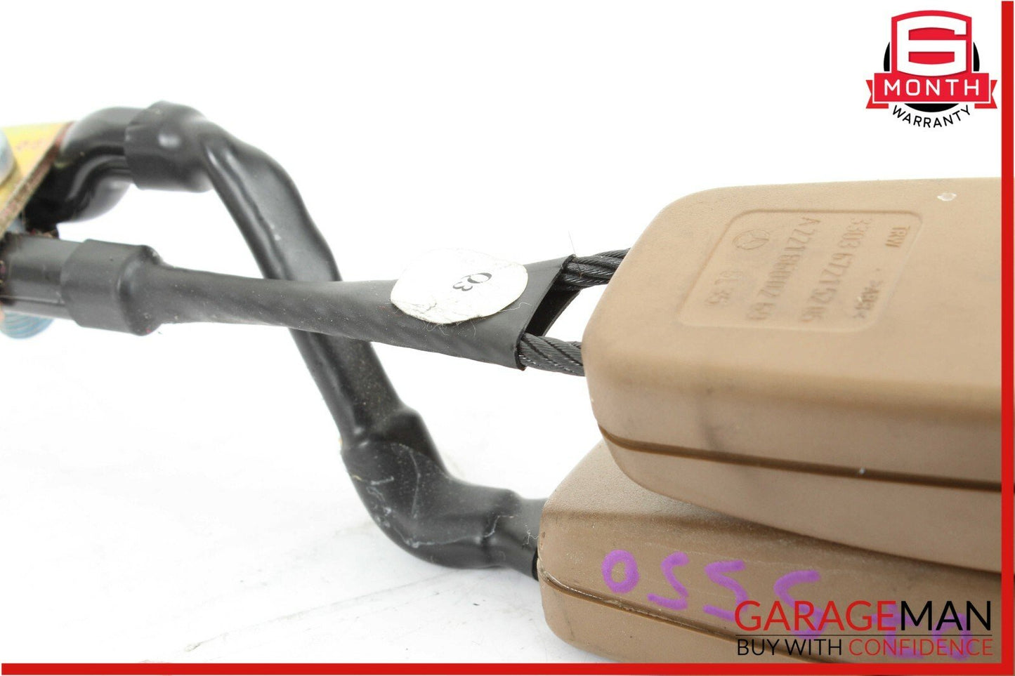 07-13 Mercedes W221 S550 Rear Right Center Dual Seatbelt Seat Belt Buckle Brown