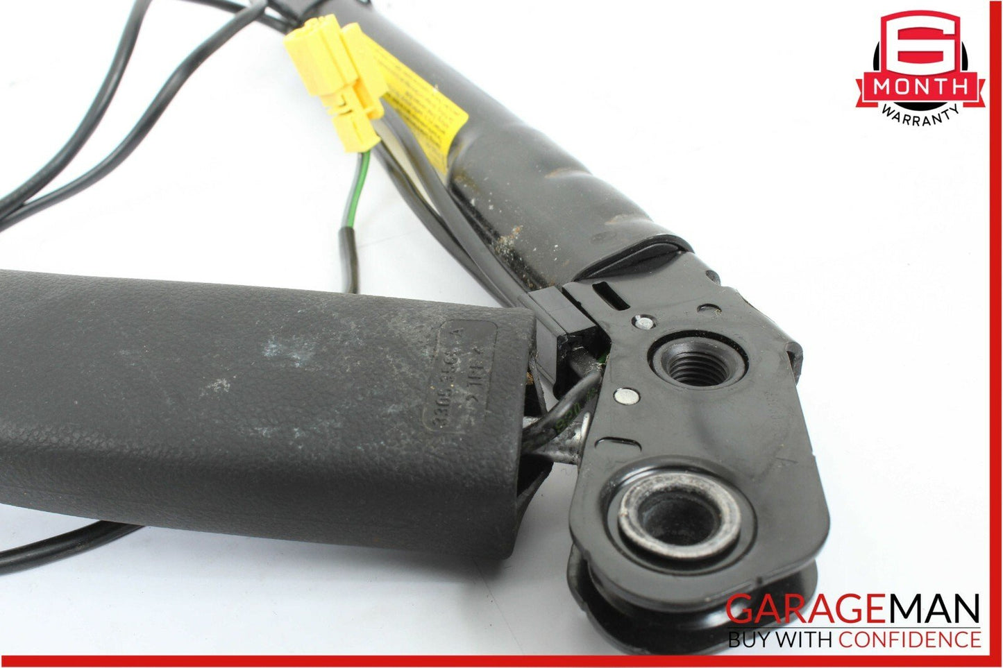 07-13 Mercedes W221 S550 Front Right Side Seat Belt Tensioner Receiver Buckle
