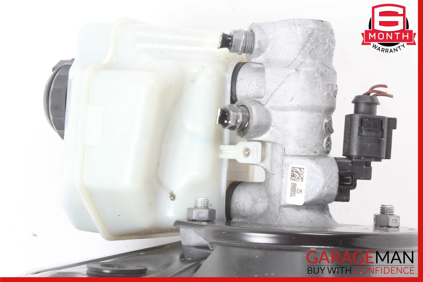 09-17 Volkswagen VW CC Power Brake Booster Master Cylinder Reservoir Assy OEM