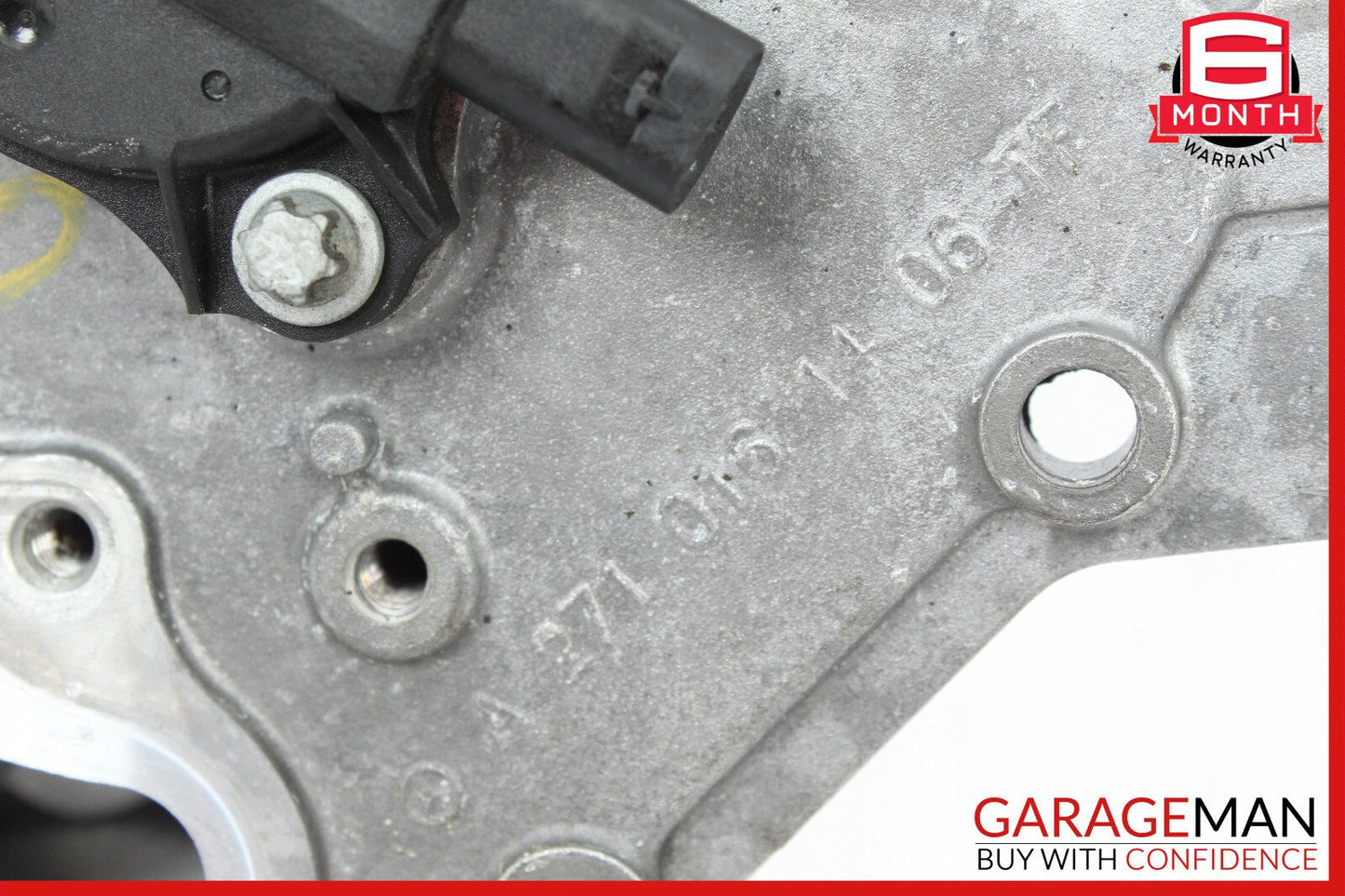 12-15 Mercedes W204 C250 SLK250 Engine Motor Valve Cover 2710161406 OEM