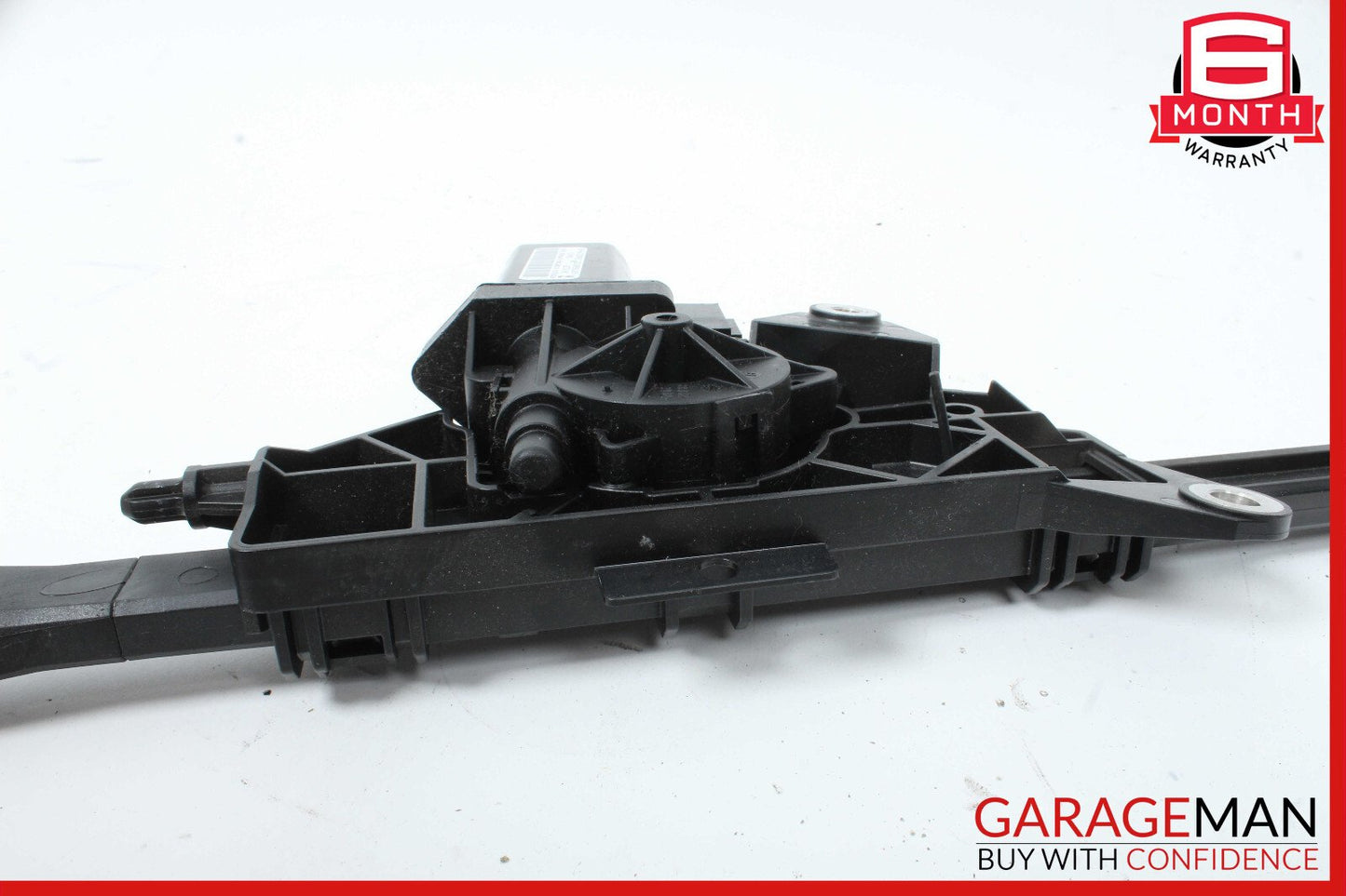 10-17 Mercedes W207 E350 Front Right Side Seat Belt Feeder Retractor OEM