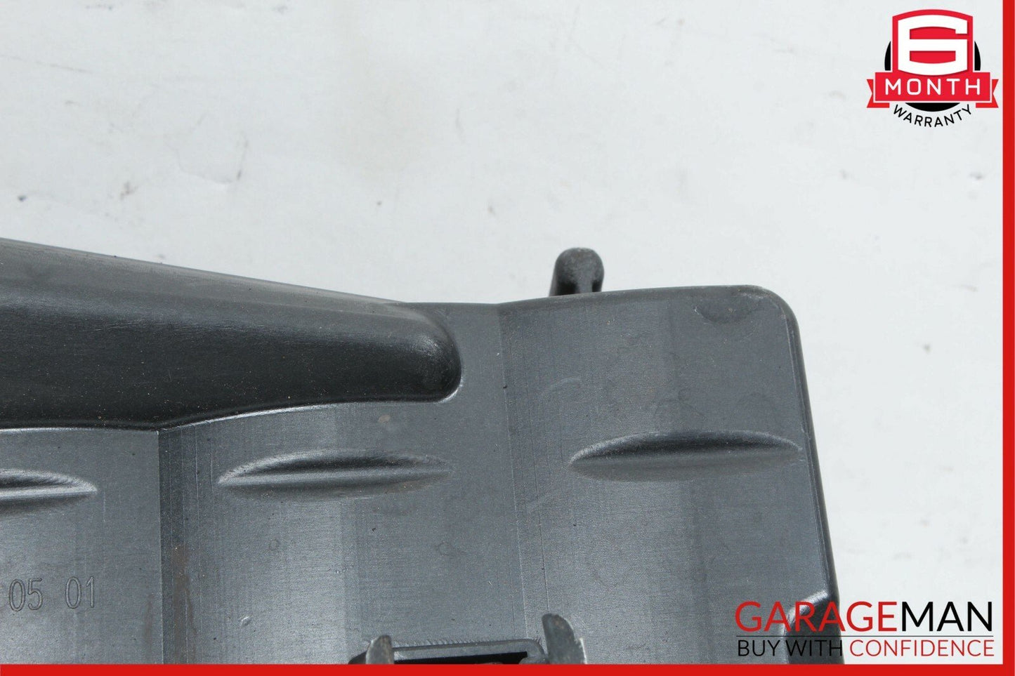 07-11 Mercedes W219 CLS55 AMG Left Side Air Intake Cleaner Filter Box OEM