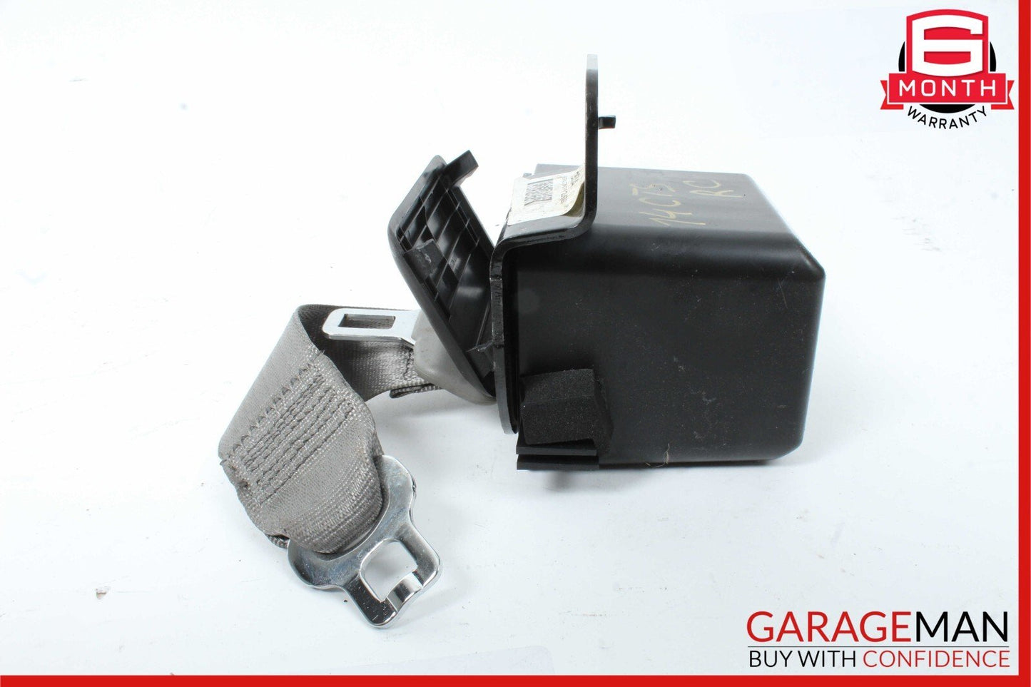 14-19 Cadillac CTS Rear Center Seat Belt Retractor 22963292 OEM Gray