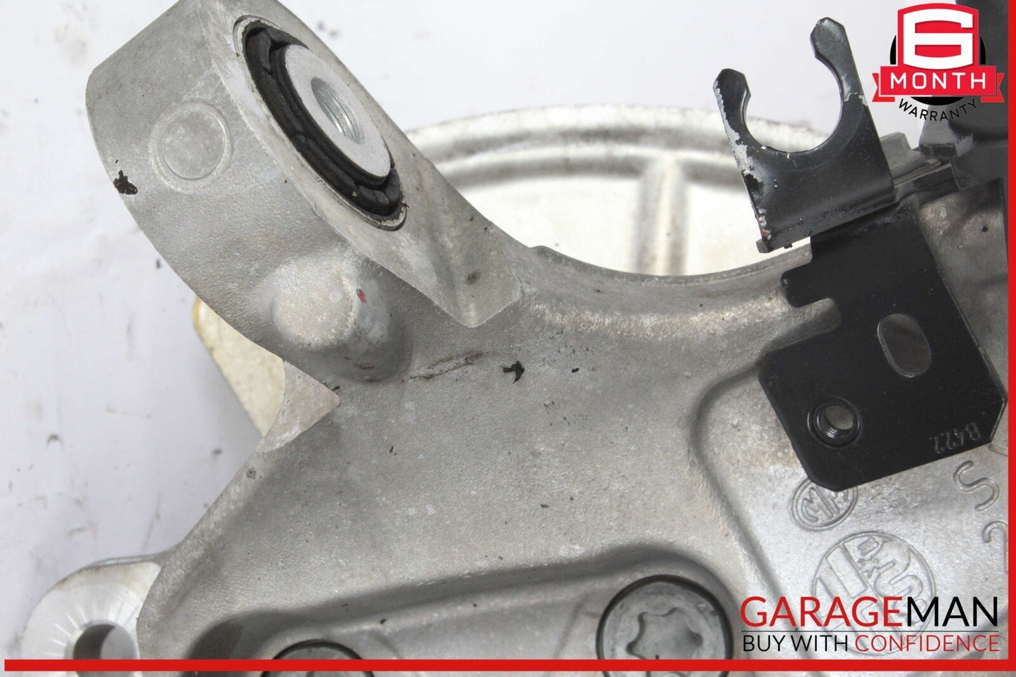 17-19 Alfa Romeo Giulia Rear Left Driver Side Spindle Knuckle Wheel Hub OEM