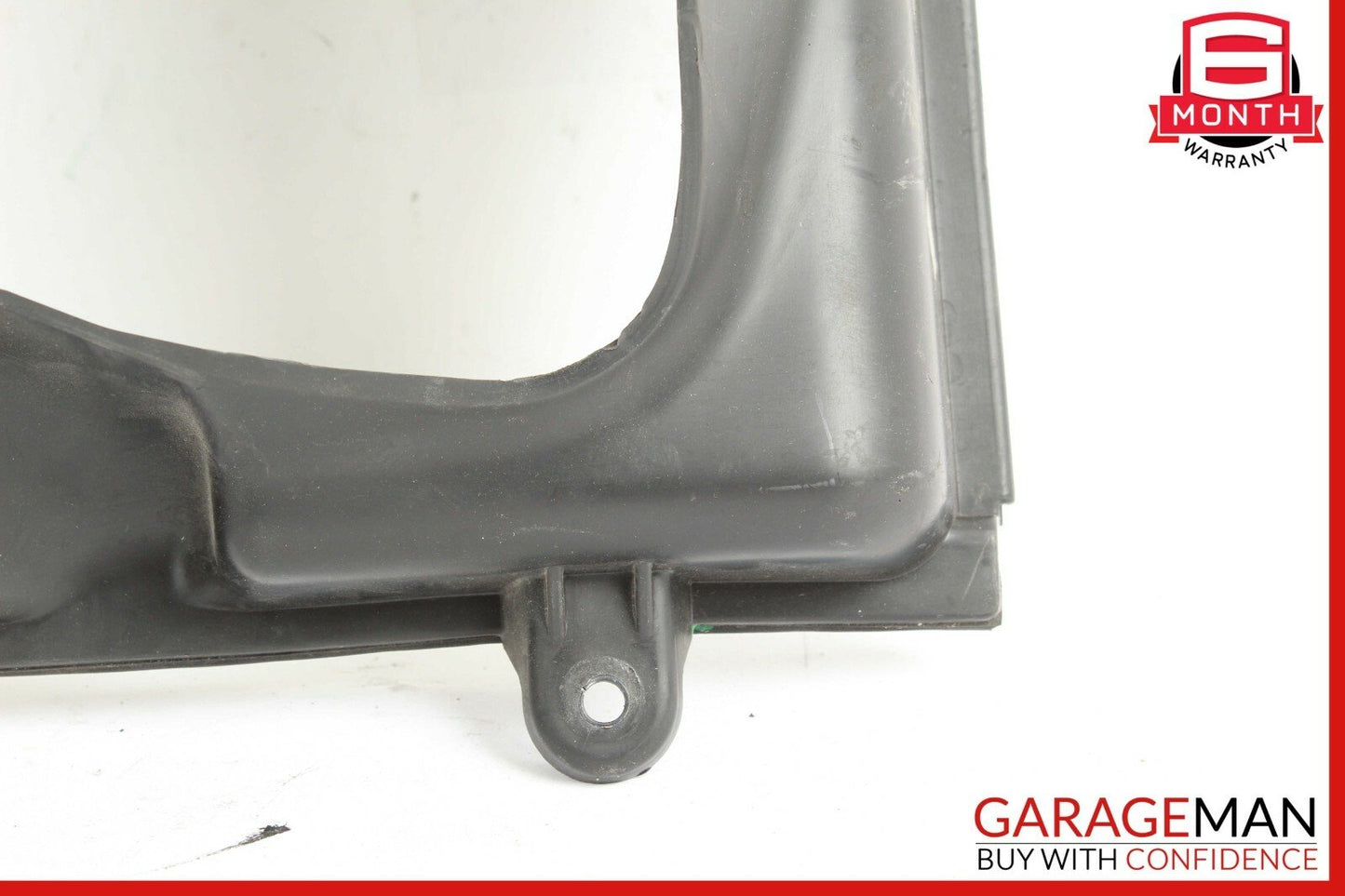14-17 Maserati Ghibli Q4 Front Rightr Intercooler Duct Shroud 670004139 OEM