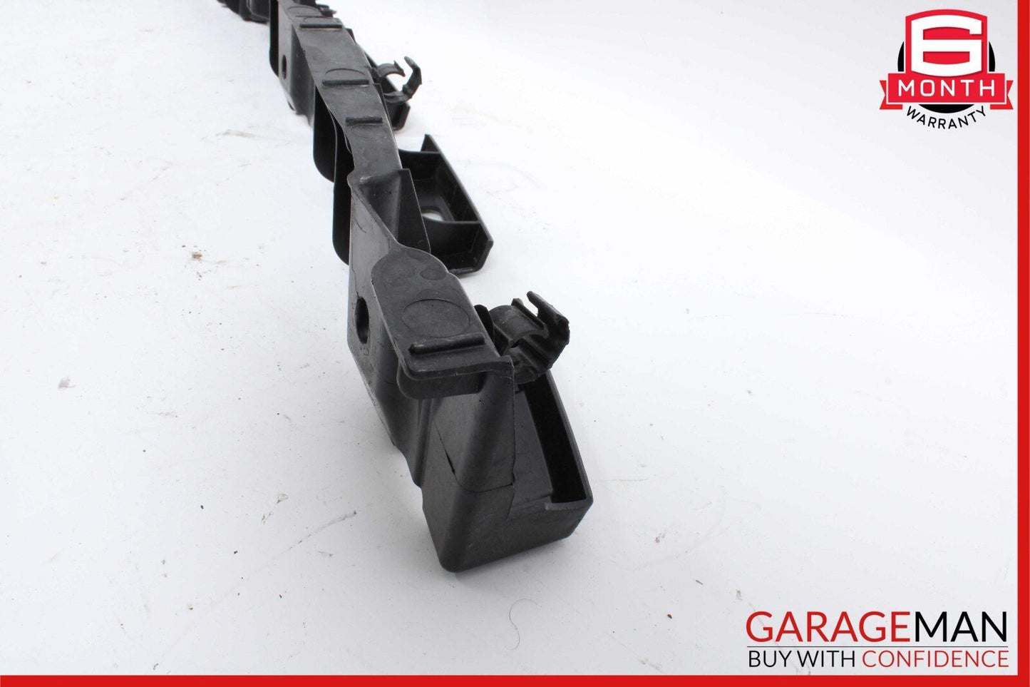 15-18 Porsche Macan 95B Rear Bumper Bracket Mount w/ Keyless Entry Antenna Assy