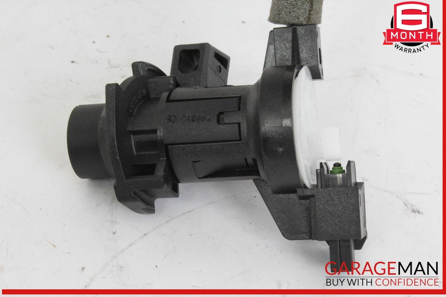 08-17 Mercedes W204 C250 CGI C300 Trunk Lid Latch Lock Actuator 2047500261 OEM