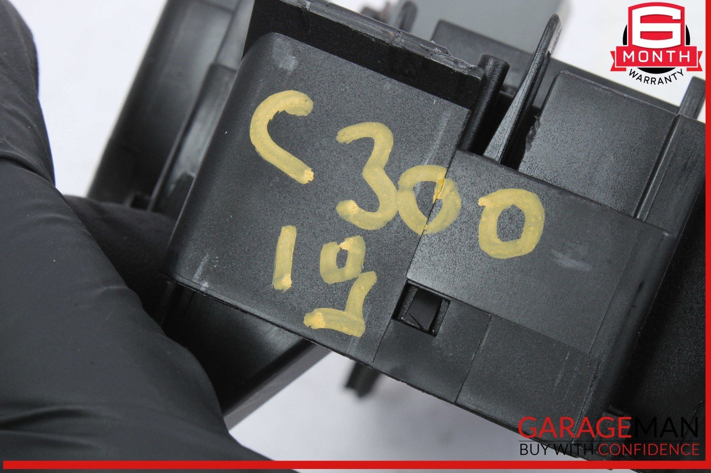 19-23 Mercedes W205 C300 E350 S450 Front Engine Fuse Box Relay 2139065706 OEM